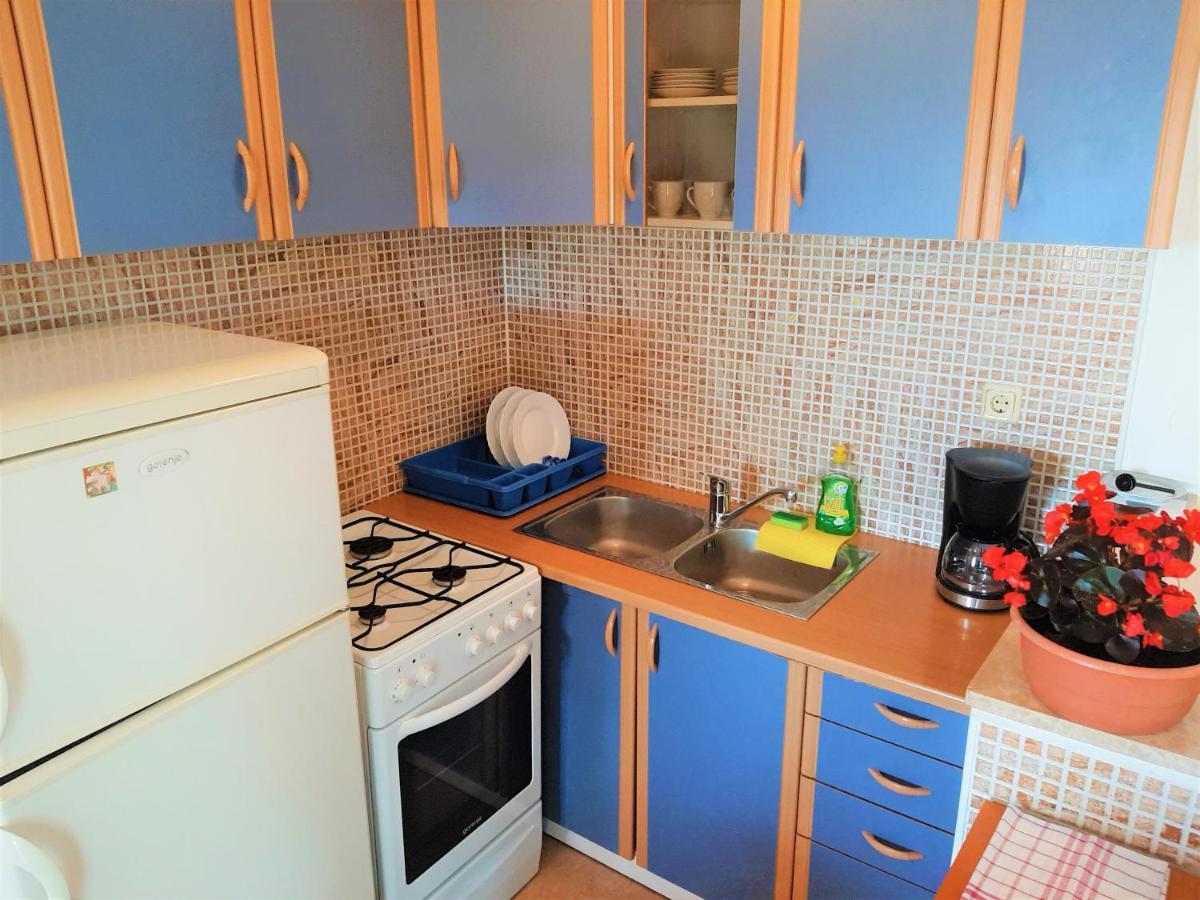 Cozy Apartments With Sea View 诺维·维诺多尔斯基 外观 照片